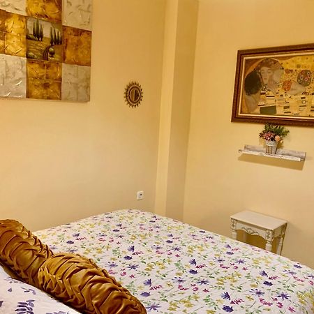 Apartamento Cool Garden Mairena del Aljarafe Eksteriør billede